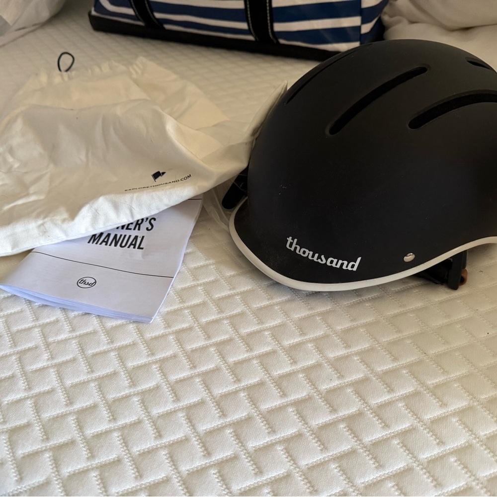 Thousand Kids Helmet in Matte Black - Safe, Stylish Protection